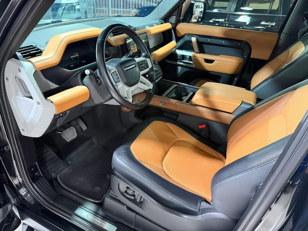 2023 Land Rover Defender X-Dynamic P400