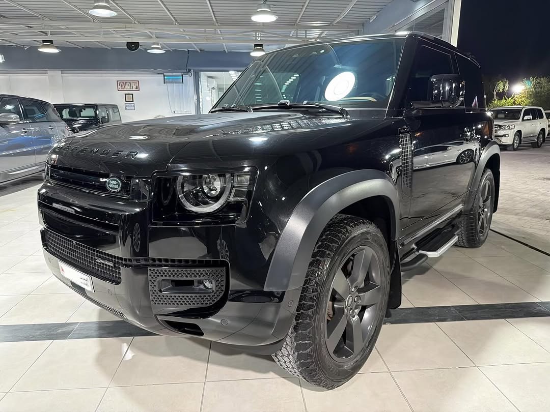 2023 Land Rover Defender X-Dynamic P400