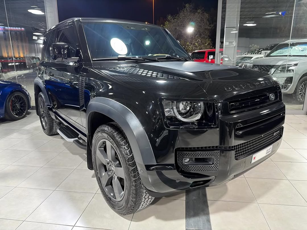 2023 Land Rover Defender X-Dynamic P400