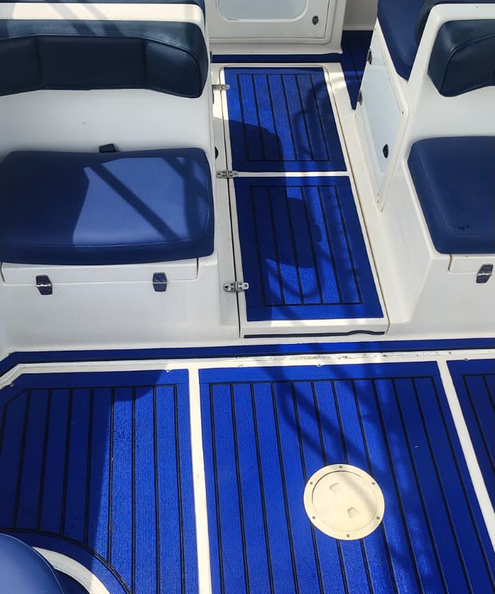For sale: 2005 Gulf Craft Ambassador 25ft boat