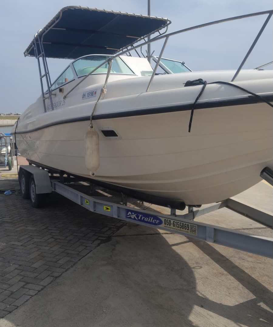 For sale: 2005 Gulf Craft Ambassador 25ft boat