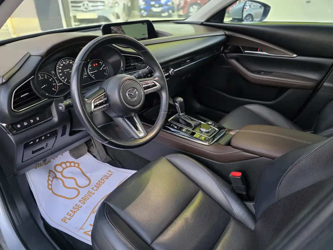 2022 Mazda CX30 signature 2.0