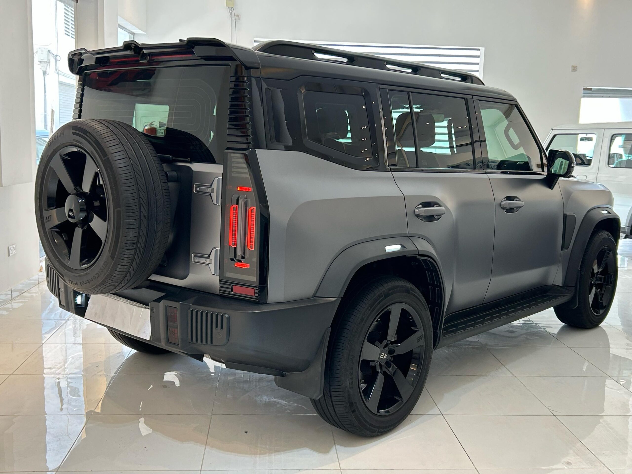 Jetour T2 (Full Option) Model: 2025