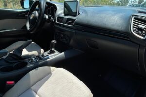 Mazda 3 Model: 2016