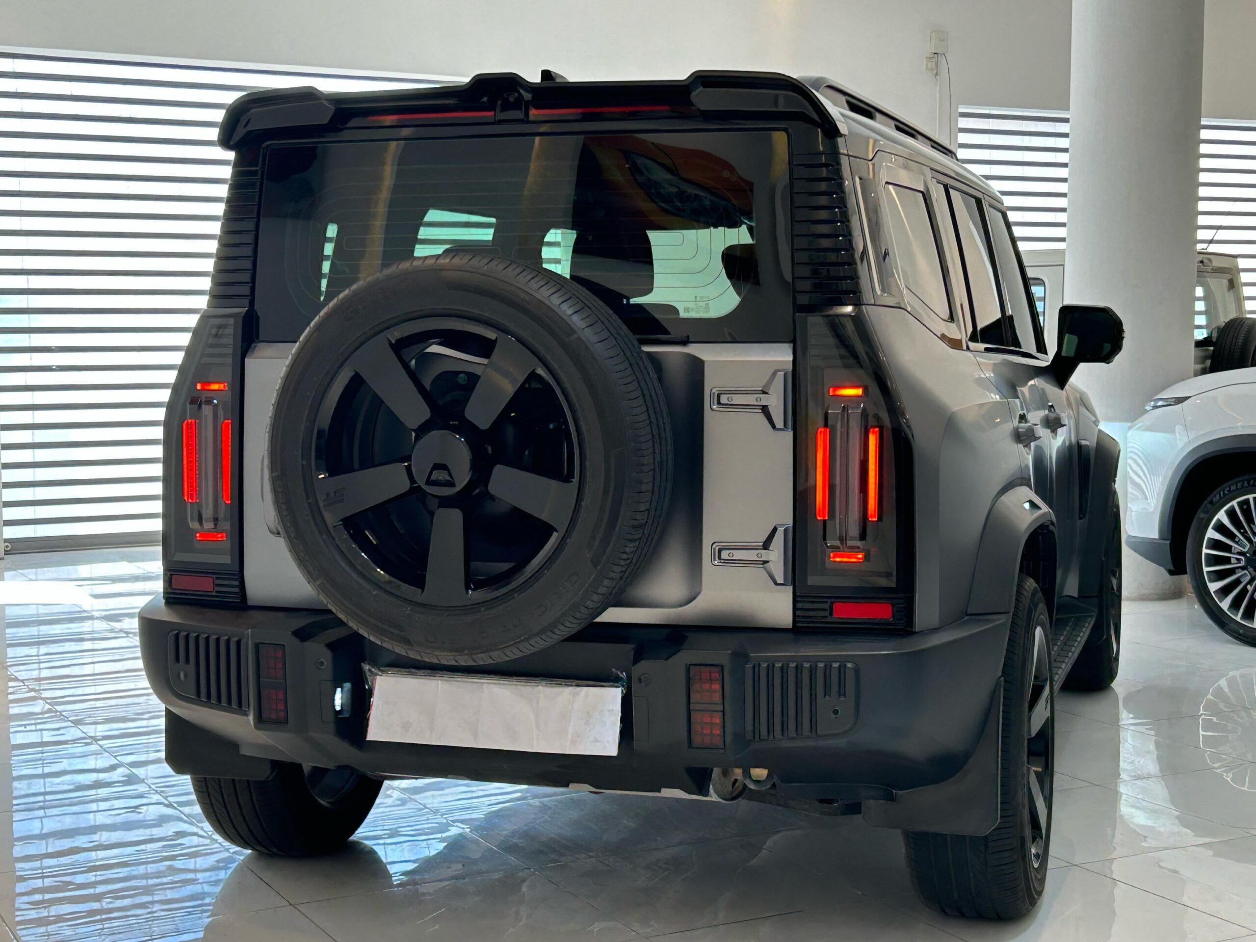 Jetour T2 (Full Option) Model: 2025