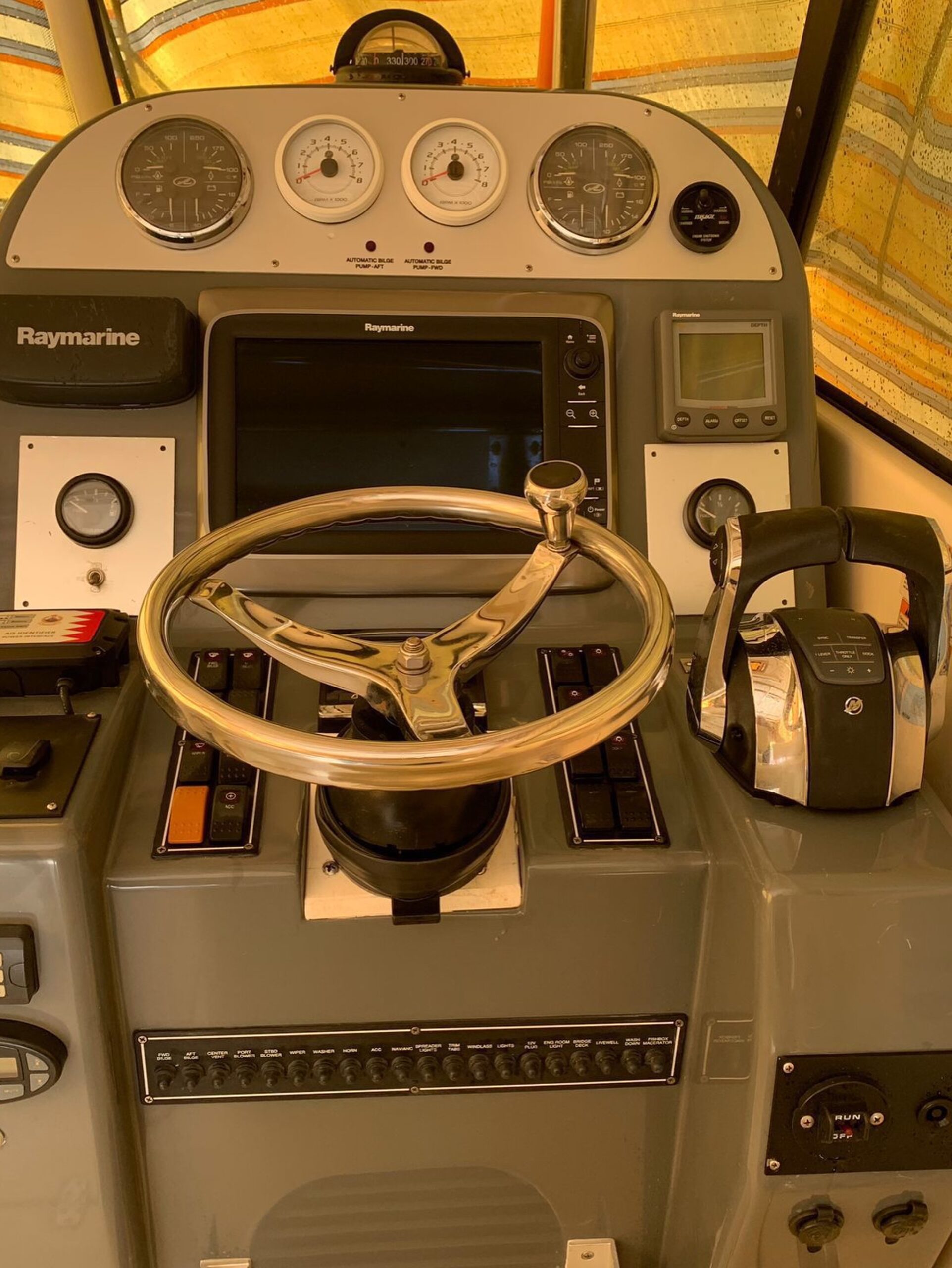Pursuit 3100 Offshore – 2005 Model