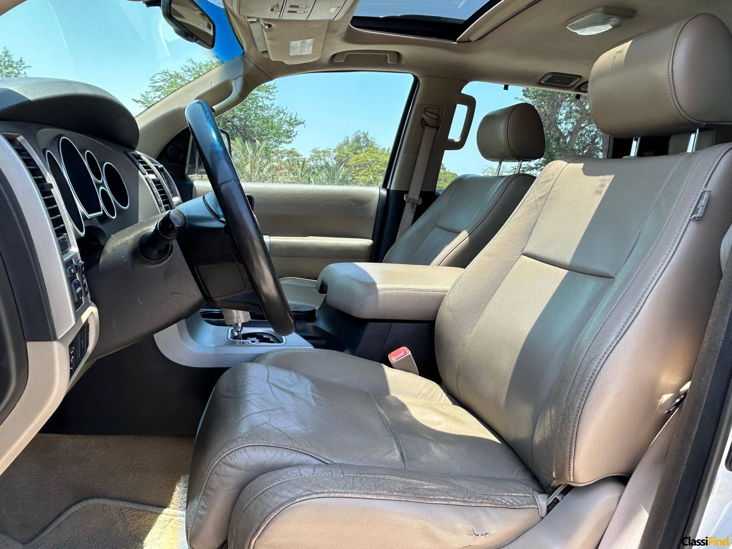 Toyota Sequoia Limited Model: 2009