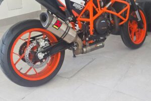 KTM 690 Duke type ( R ) Model 2016