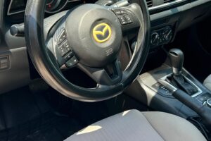 Mazda 3 Model: 2016