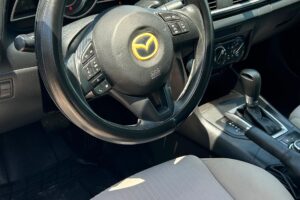 Mazda 3 Model: 2016