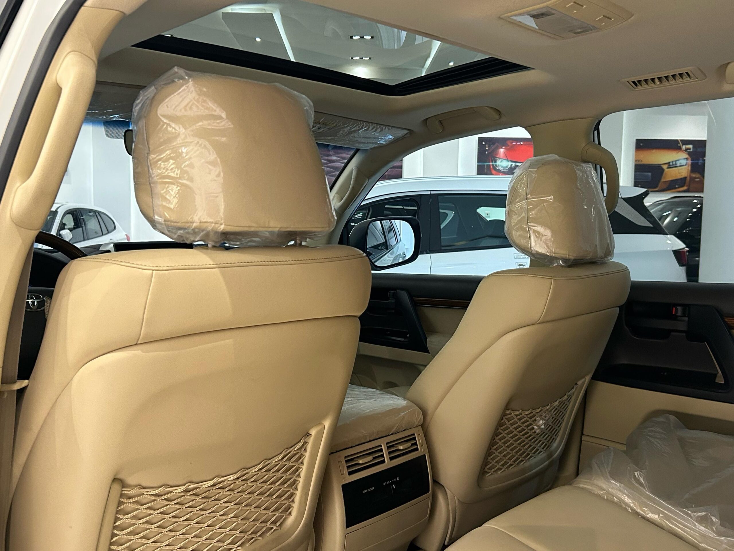 Toyota Land Cruiser GXR V8 Model: 2017