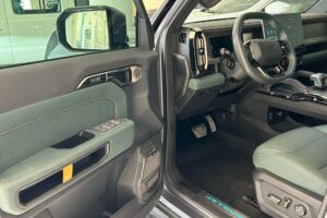 Jetour T2 (Full Option) Model: 2025