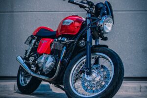 Triumph Thruxton 900