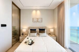 Luxurious Sea View Apartment for Rent in Onyx, Bahrain Bay