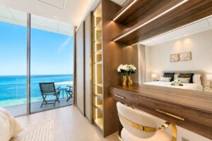 Luxurious Sea View Apartment for Rent in Onyx, Bahrain Bay