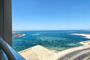 Luxurious Sea View Apartment for Rent in Onyx, Bahrain Bay