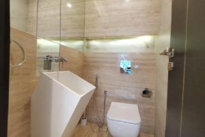 Bahrain Bay Apartments for Sale: Prime Location, 2-Minute Walk to Promenade
