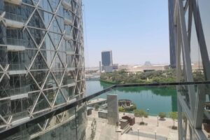 Bahrain Bay Apartments for Sale: Prime Location, 2-Minute Walk to Promenade
