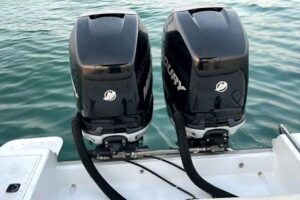 Pearl Craft 32ft Boat with Mercury 300 Outboard