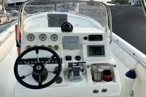 Pearl Craft 32ft Boat with Mercury 300 Outboard