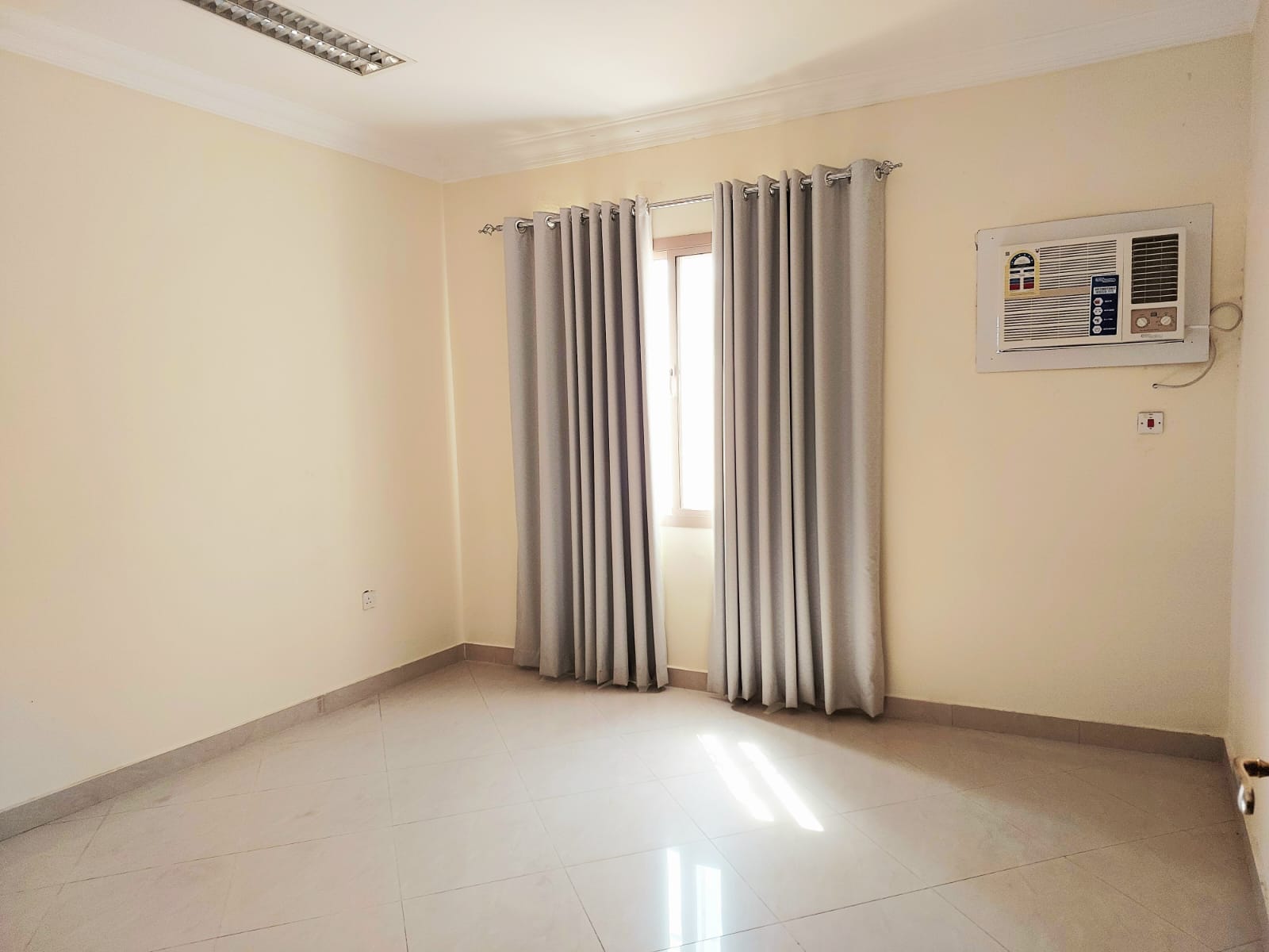 3BHK Semi Furnished Flat for Rent at Jeblat Hibshi