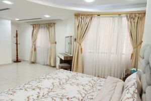 شقة مفروشة بالكامل للإيجار في بو عشيرة – السقية