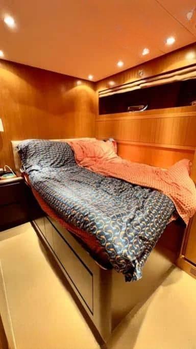 Luxury Yacht for Sale: ARNO LEOPARD 24, 2005 Model
