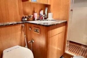 Luxury Yacht for Sale: ARNO LEOPARD 24, 2005 Model