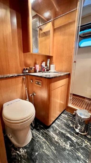 Luxury Yacht for Sale: ARNO LEOPARD 24, 2005 Model