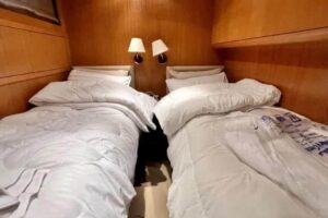 Luxury Yacht for Sale: ARNO LEOPARD 24, 2005 Model
