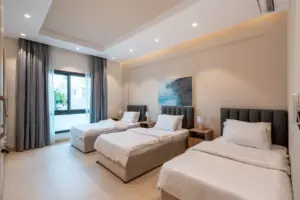 Safe and Luxurious Villas for Daily Rent in Budaiya: Spacious Rooms Available