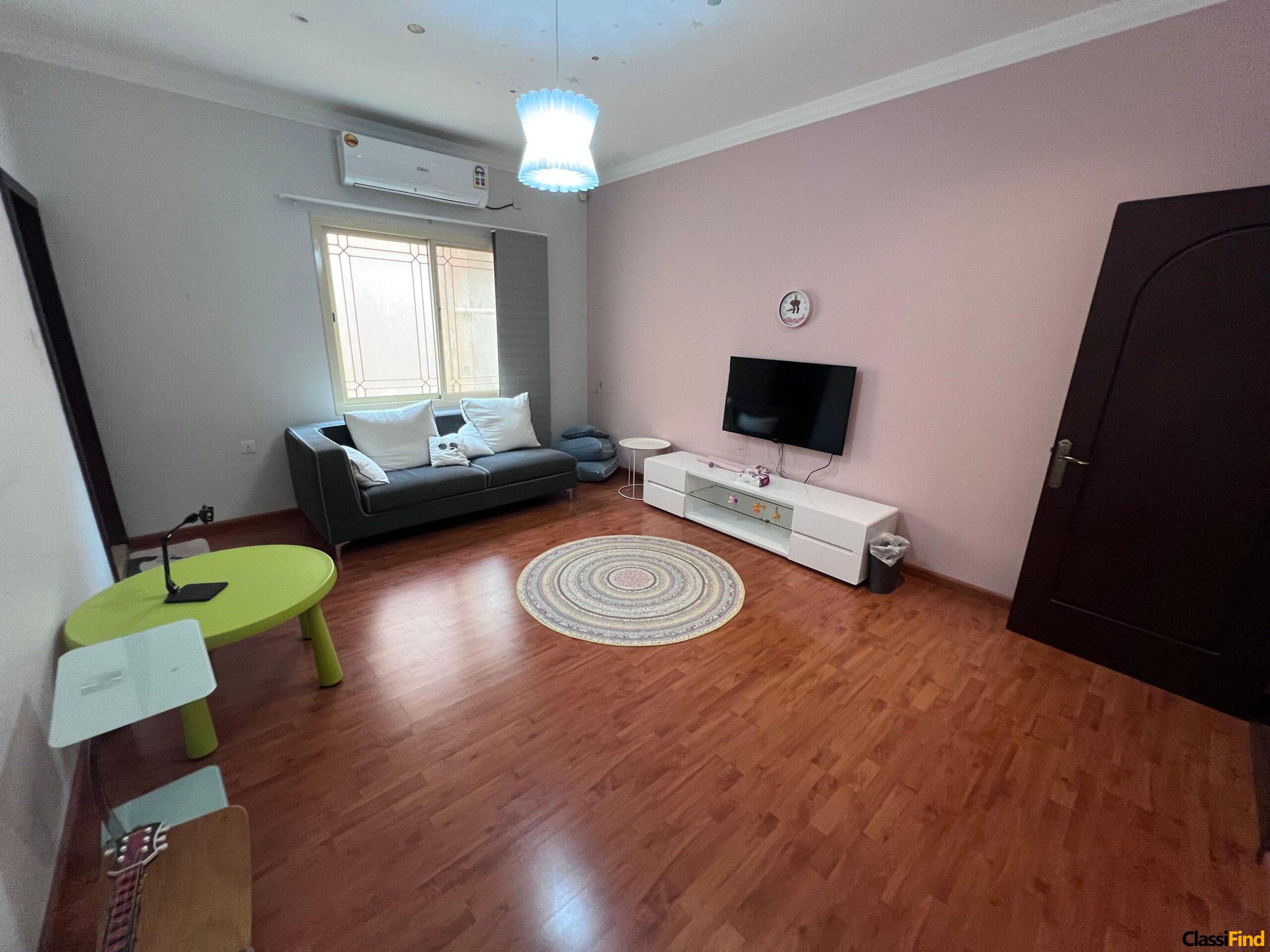 للبيع – فيلا سكنية راقية مع مسبح في الحد الجديدة