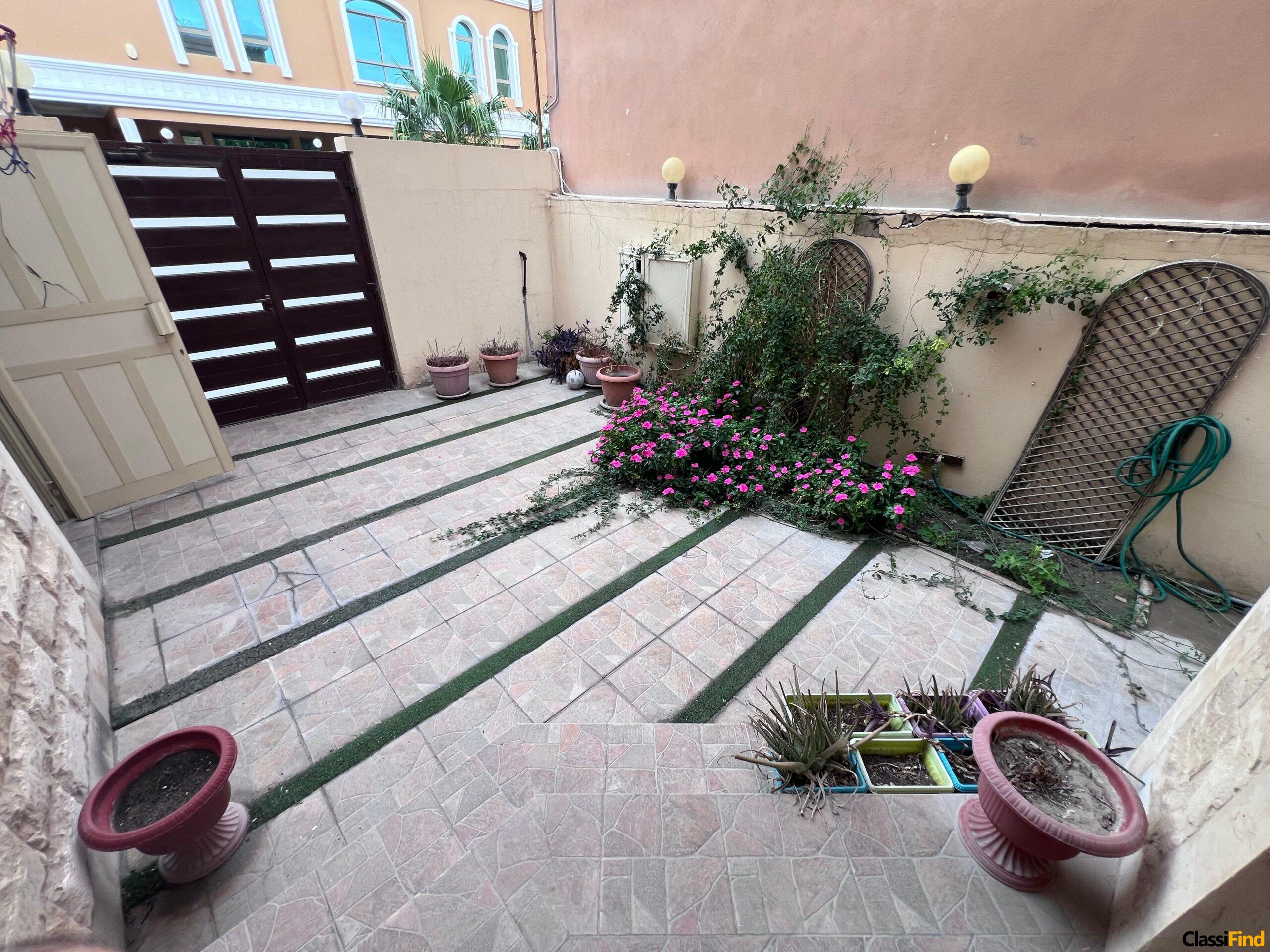 للبيع – فيلا سكنية راقية مع مسبح في الحد الجديدة