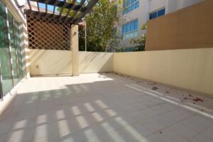 Villa for rent in Amwaj