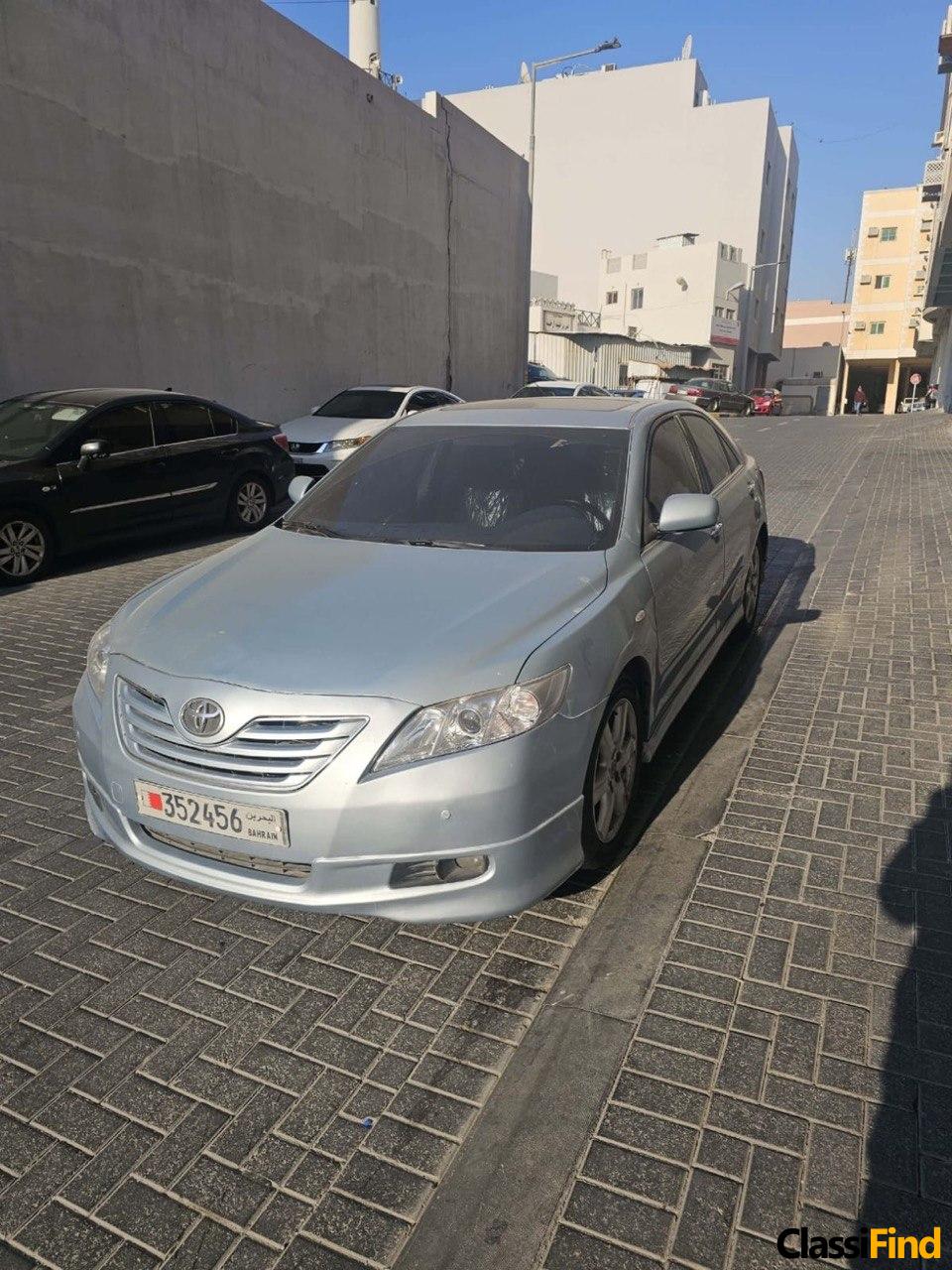 Toyota Camry 2009 SE – Full option