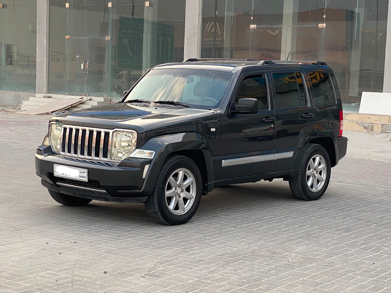 Jeep Grand Cherokee LTD 2010 (Black)