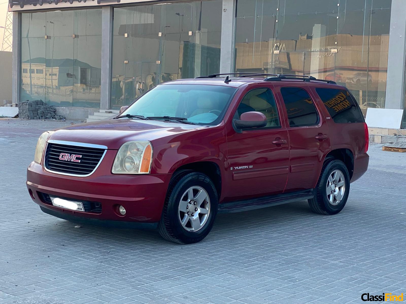 GMC Yukon 2009 (Maroon)