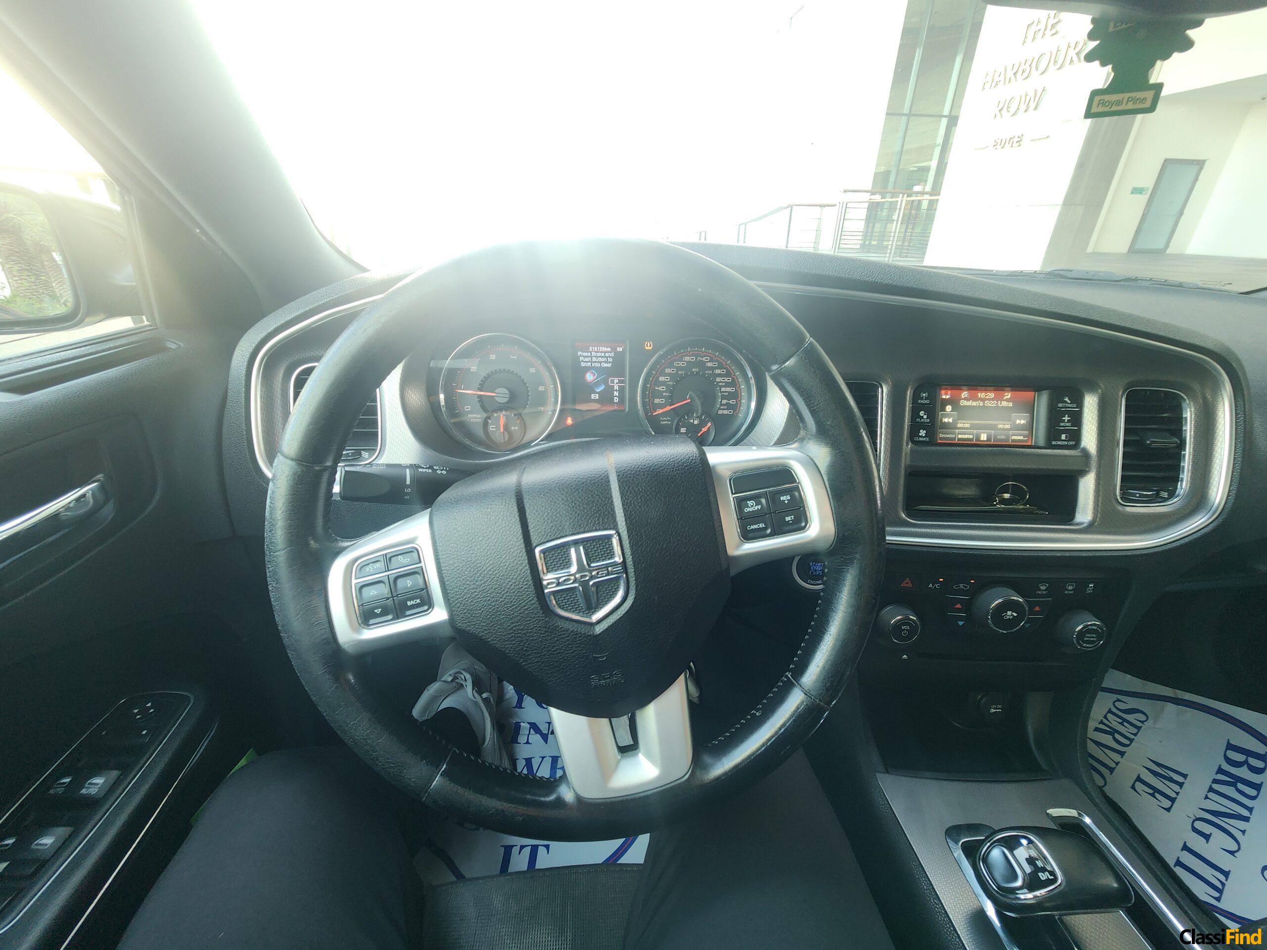Dodge Charger 3.6l SE 2012