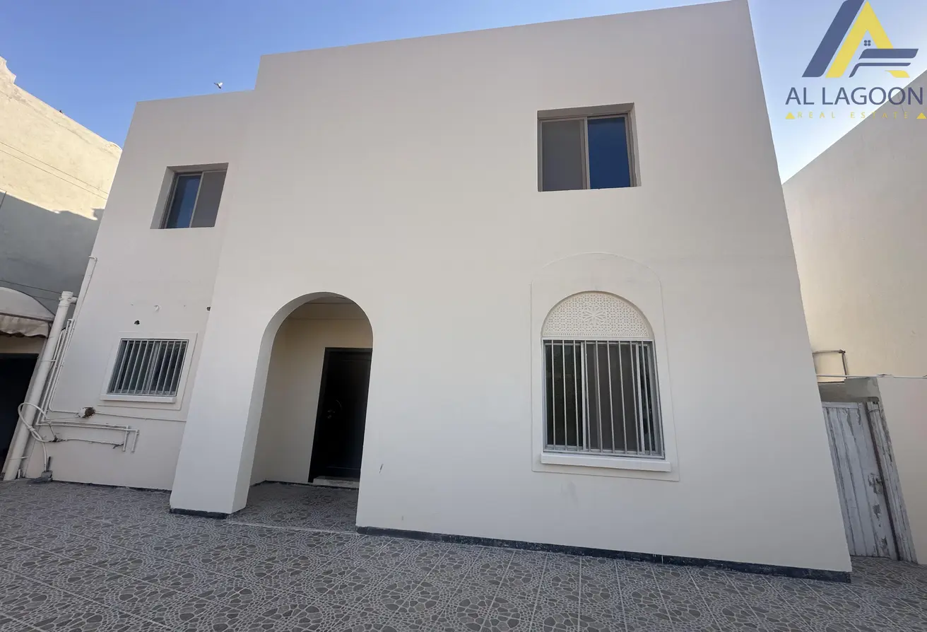 Serene Villas for Sale in Hamad Town: Fully-Serviced Residential Area