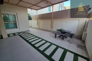 Villas for Sale in Janabiya – Spacious and Luxurious