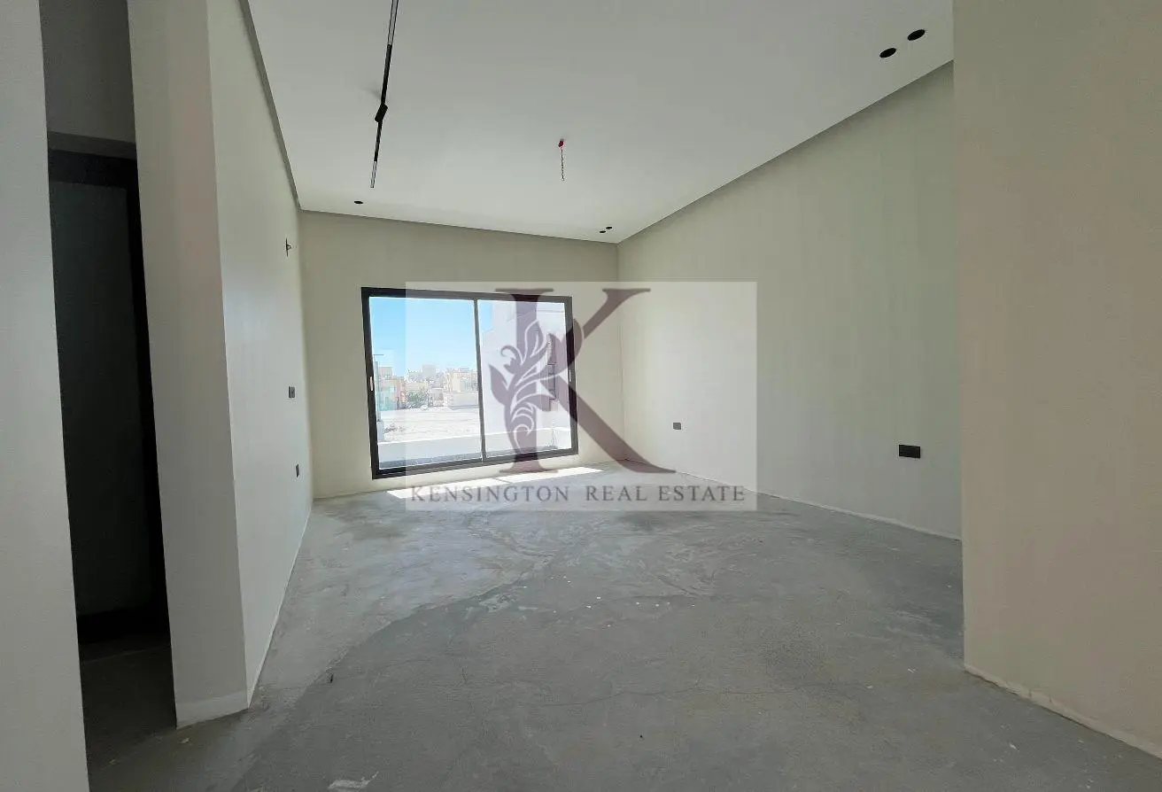 Corner Villa for Sale in Busaiteen – Modern & Prime Location
