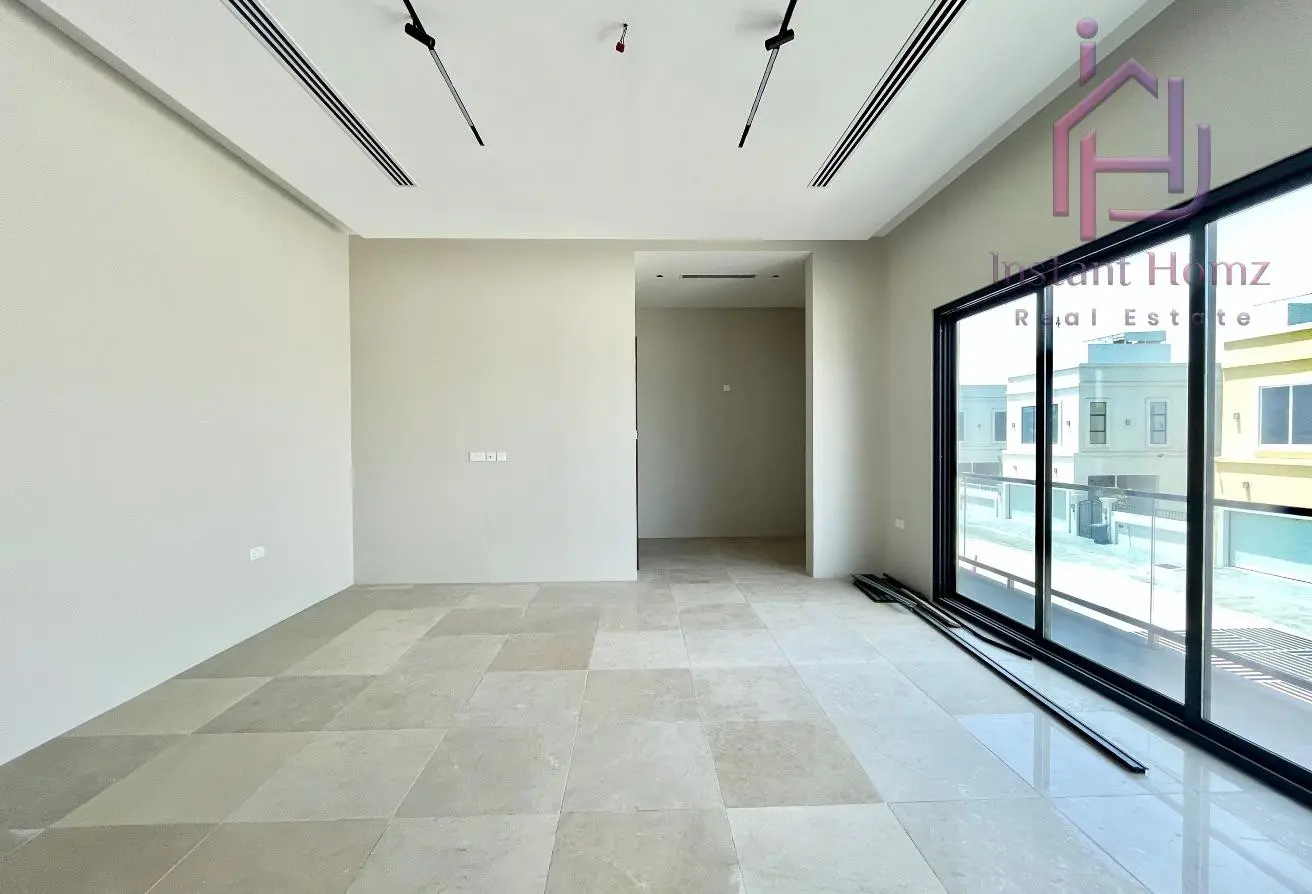 Luxury Villa for Sale in Al Janabiya, Beautiful Design