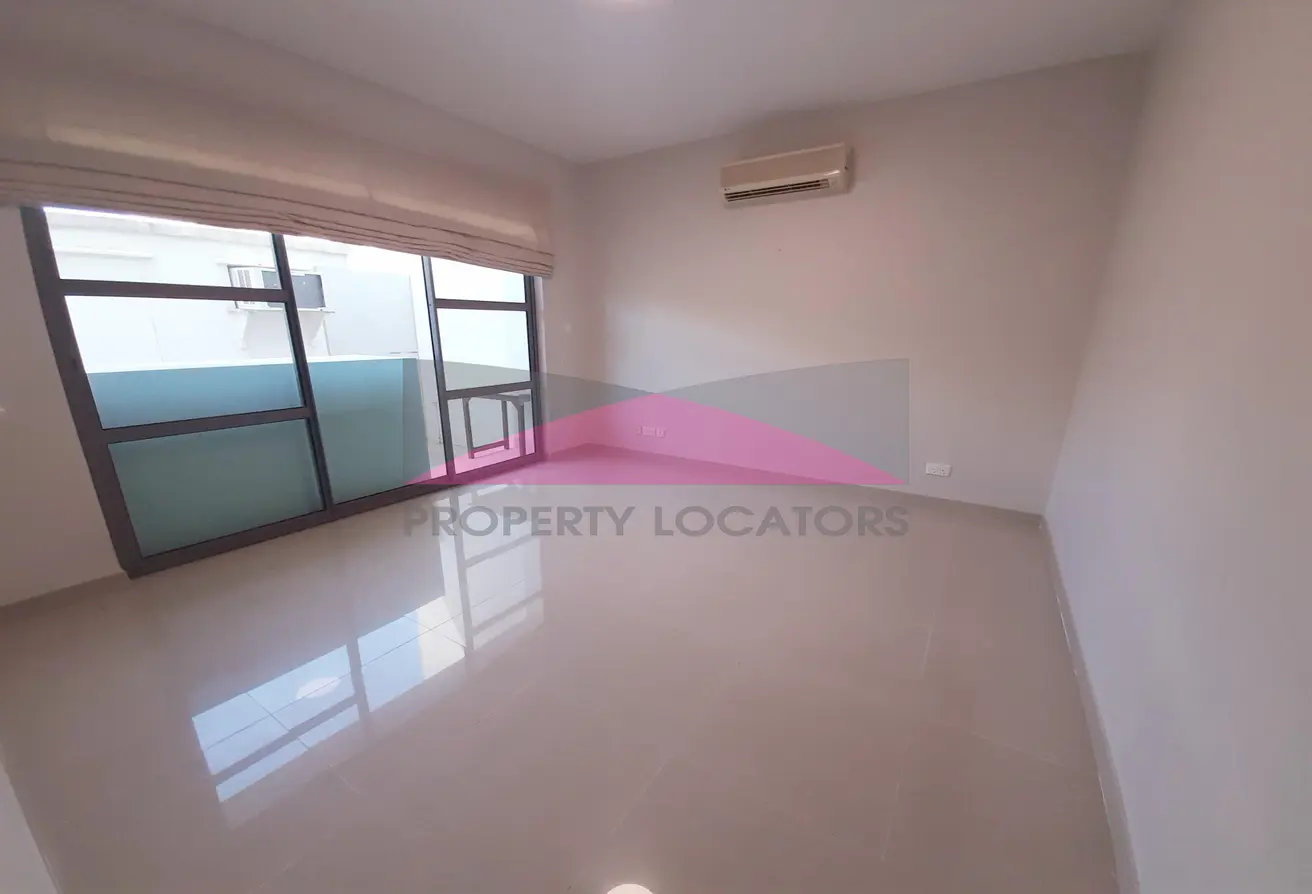 Luxurious Villa for Sale: Private Pool, Prime Location on White Sandy Beach – Tala Island