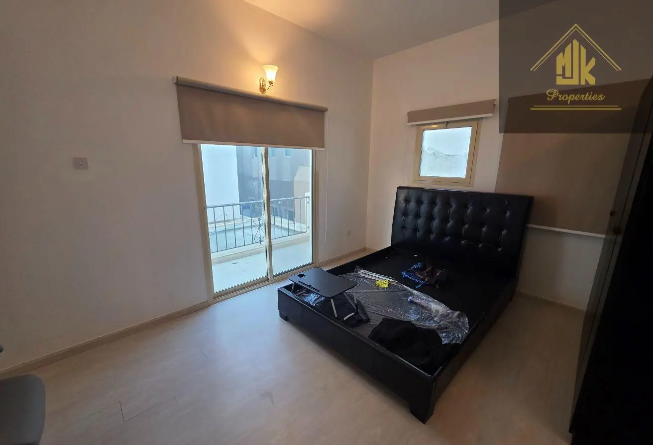Villas for Sale in Janabiya – Spacious and Luxurious