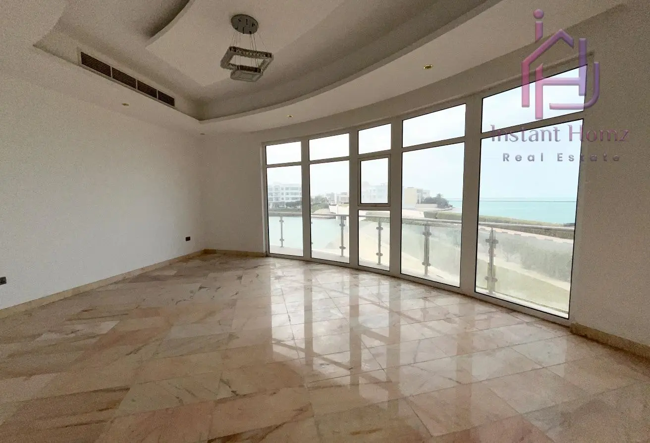 Corner 7BHK Villa for Sale in Amwaj Islands – Luxury Home