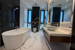 فيلا فاخرة من 4 غرف نوم للبيع في سار – سرايا 1