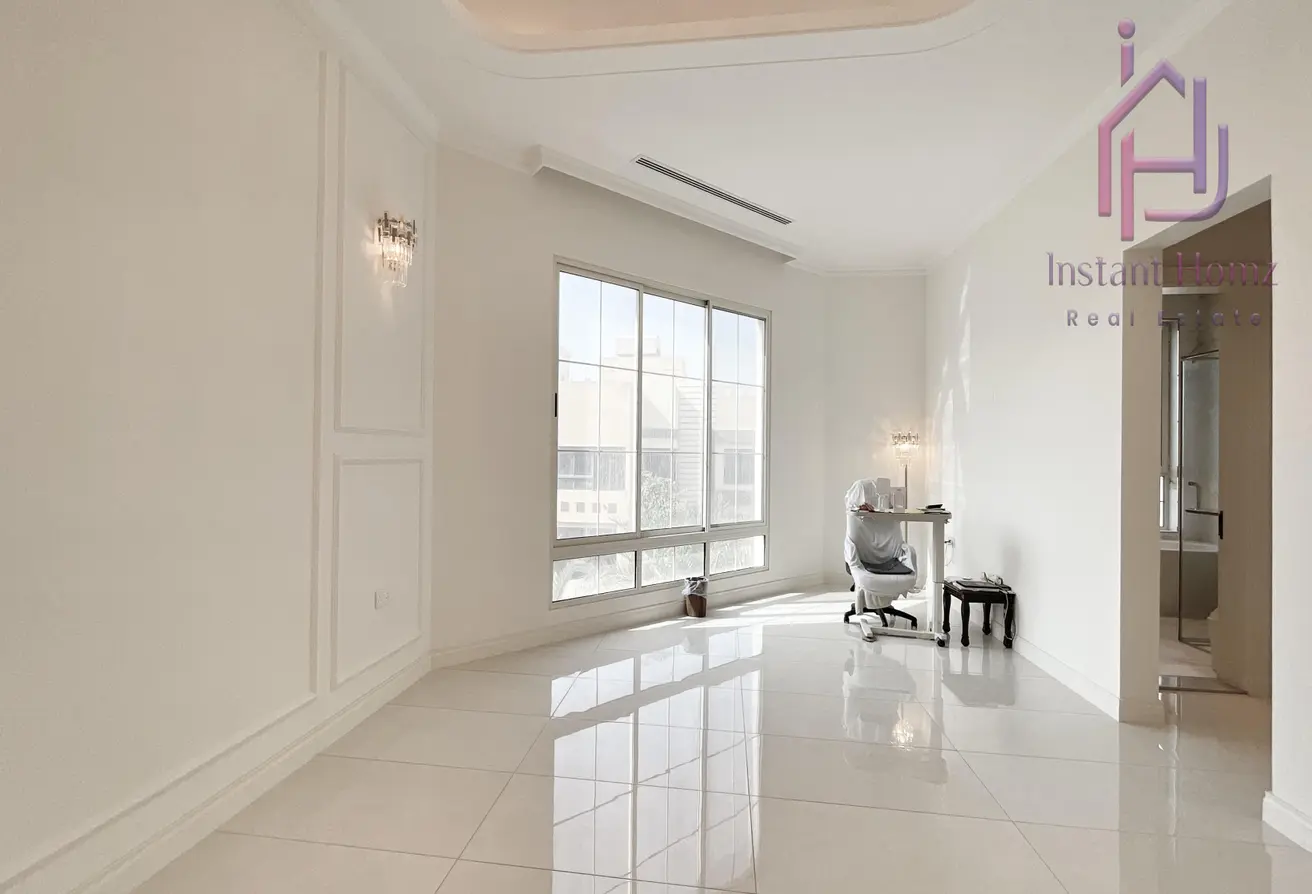 5BHK Corner Villa for Sale | Luxury Home in Tubli