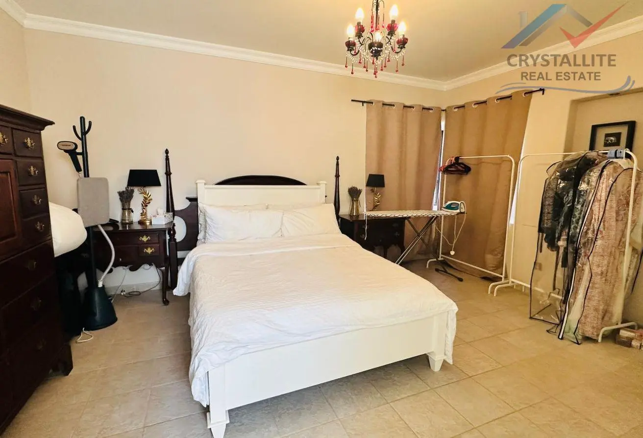 Double Plot Villas with Pool for Sale in Prime Saar Location