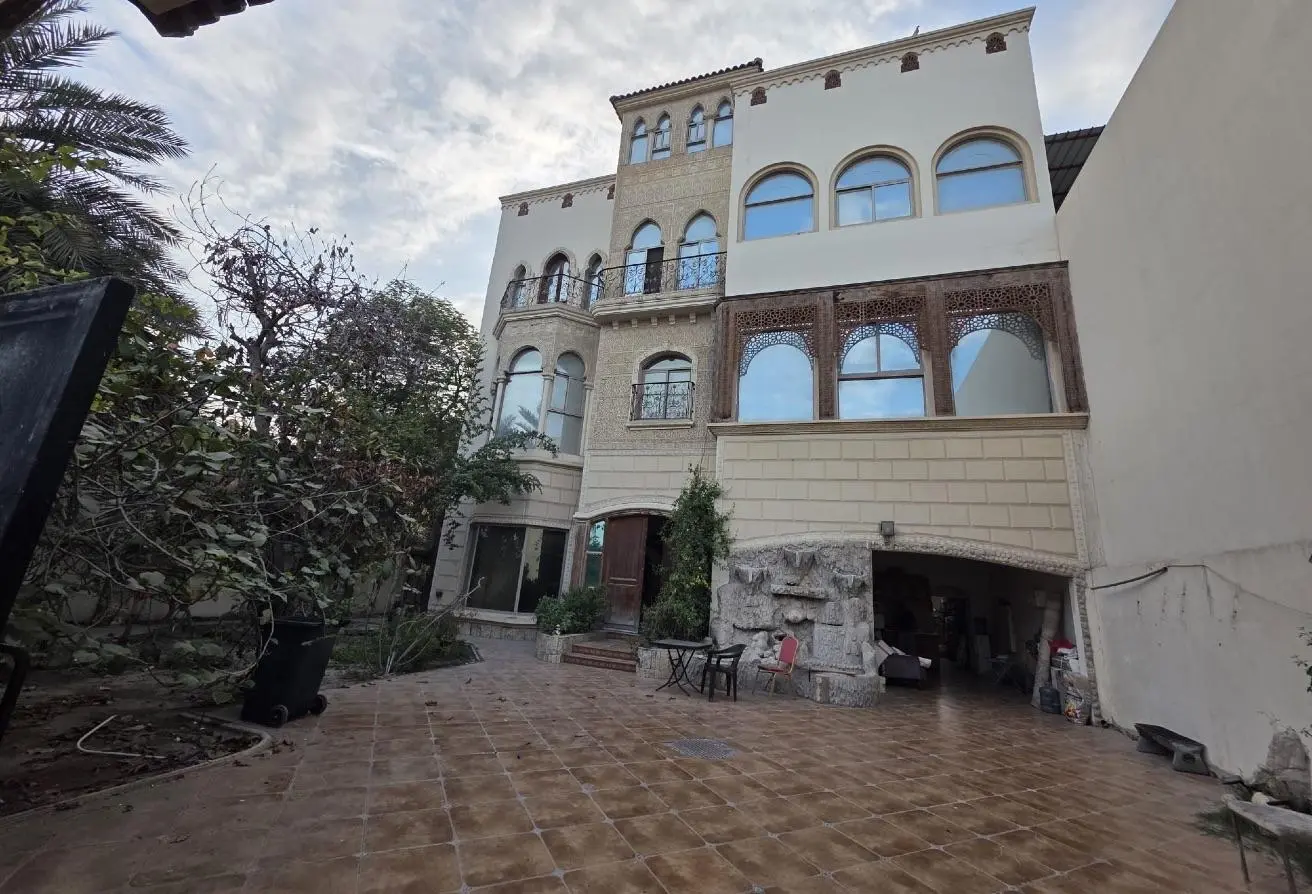 Luxury Classic-Style Villa for Sale in Saar/Shakhura – Exquisite Shakhura Real Estate Opportunity