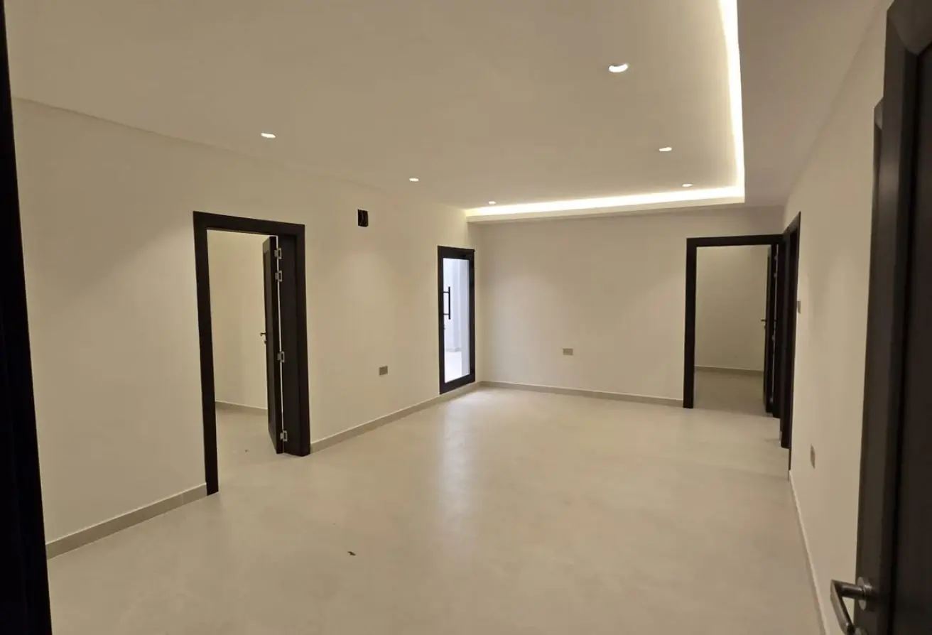 Renovated Modern Villas for Sale in Prime Isa Town Location